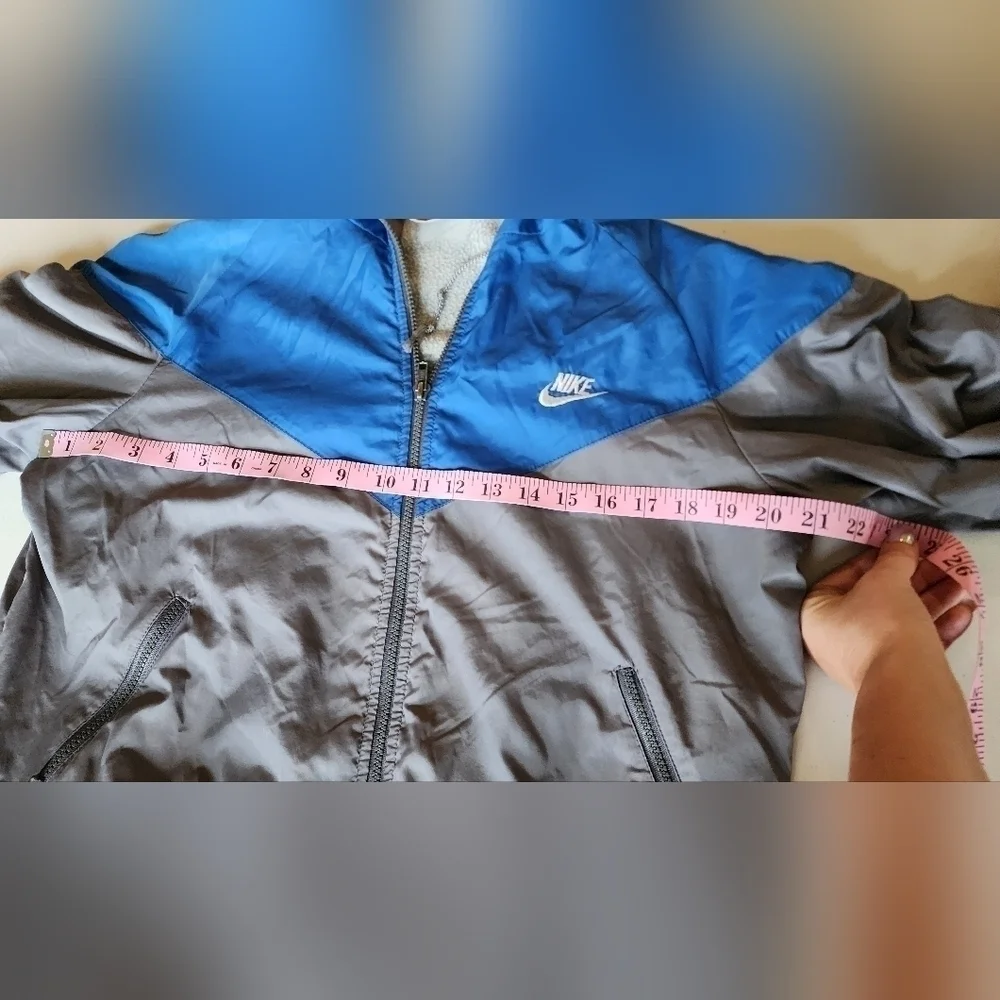 Nike gently used